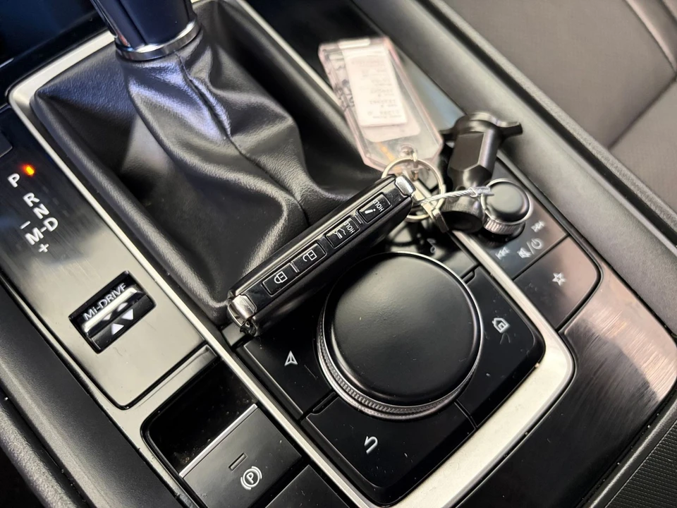2026 Mazda CX-50 - Image 22 of 31