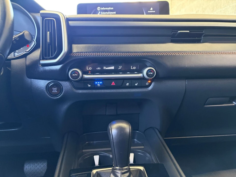 2026 Mazda CX-50 - Image 18 of 31