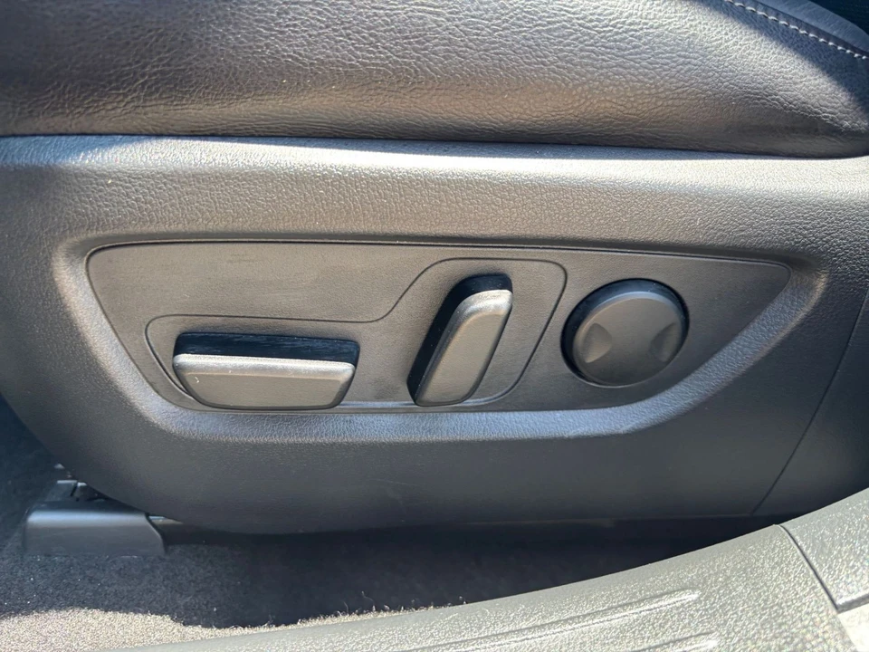2026 Mazda CX-50 - Image 24 of 31
