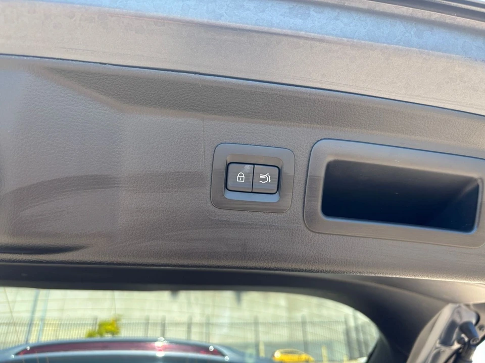 2026 Mazda CX-50 - Image 25 of 31