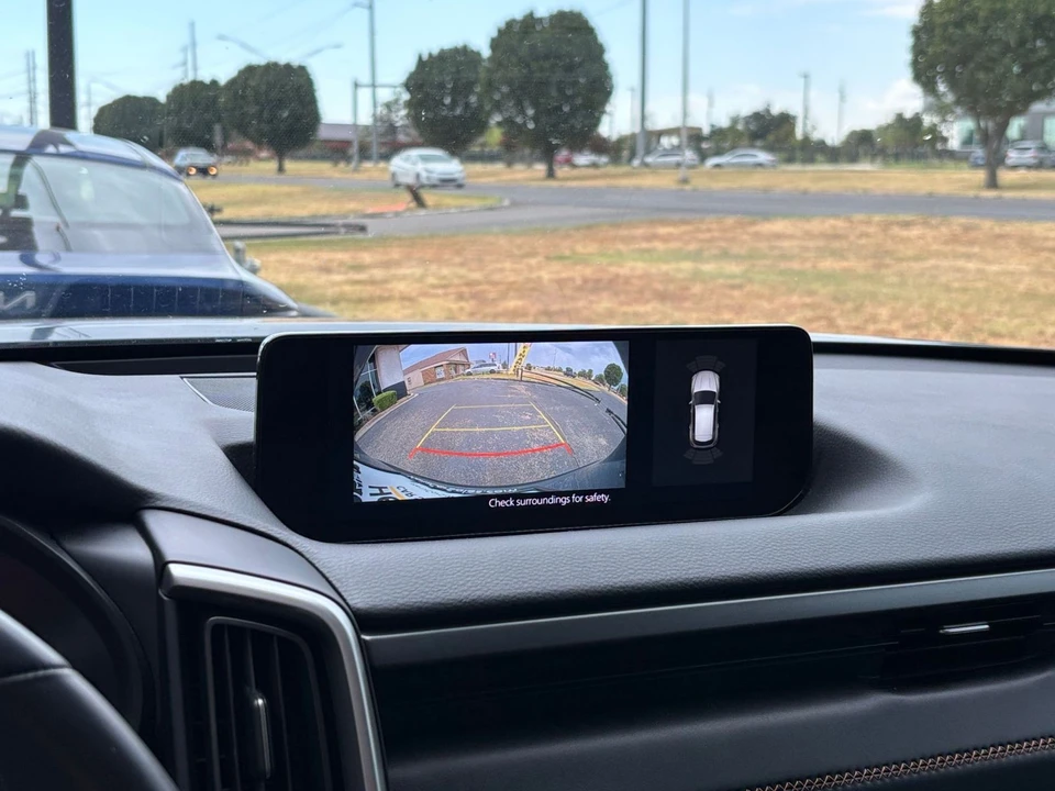 2026 Mazda CX-50 - Image 28 of 31