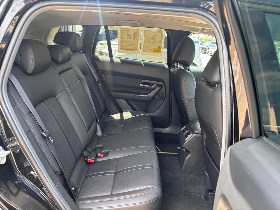 2026 Mazda CX-50 - Image 28 of 31