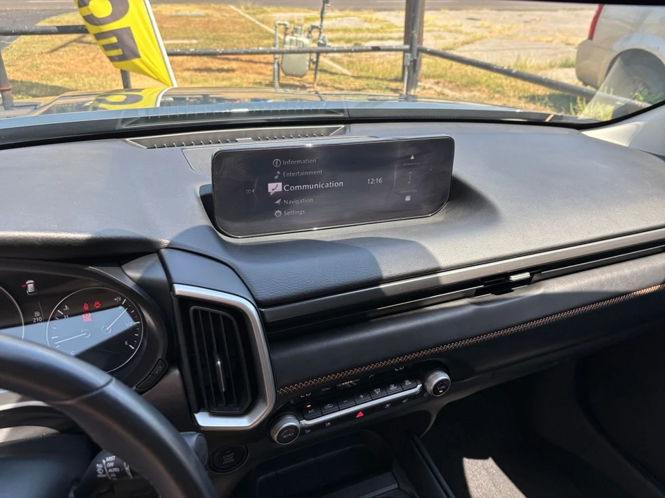 2026 Mazda CX-50 - Image 18 of 31