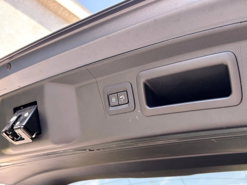 2026 Mazda CX-50 - Image 26 of 31