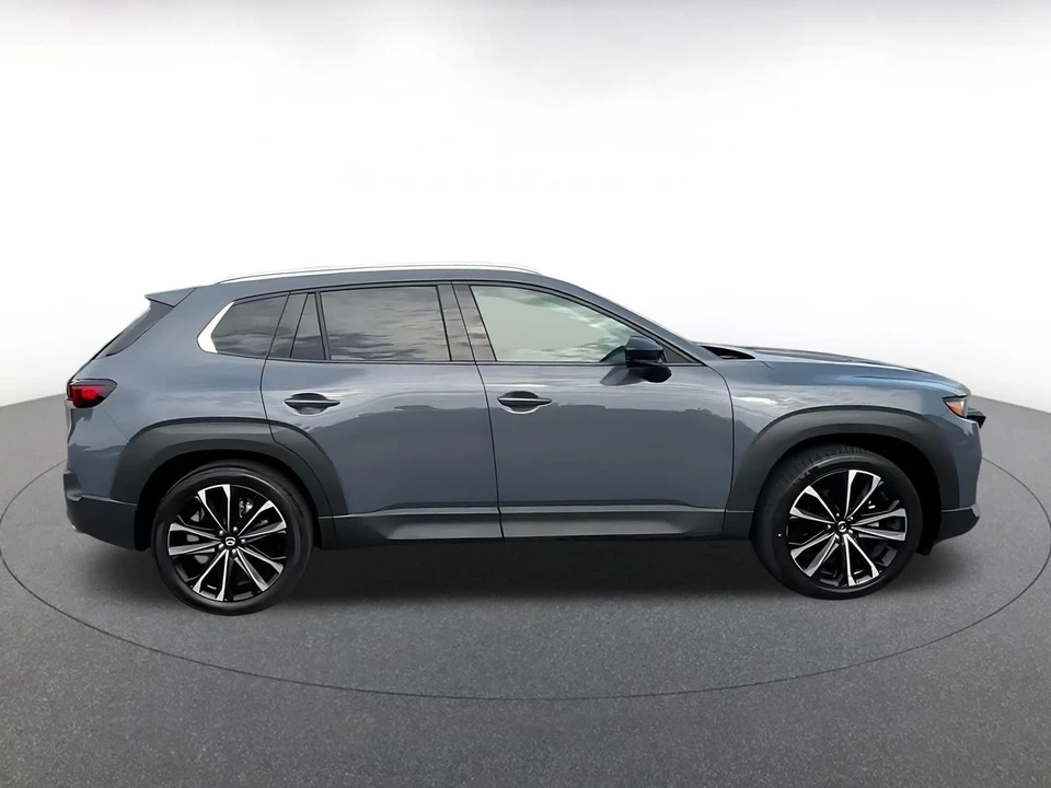 2026 Mazda CX-50 - Image 17 of 31