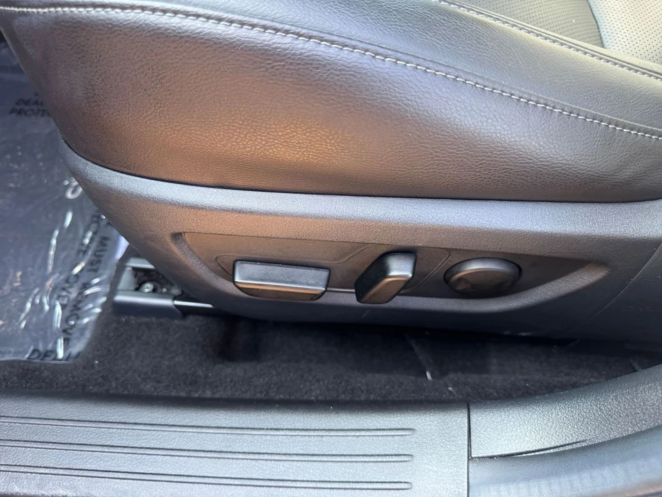 2026 Mazda CX-50 - Image 24 of 31
