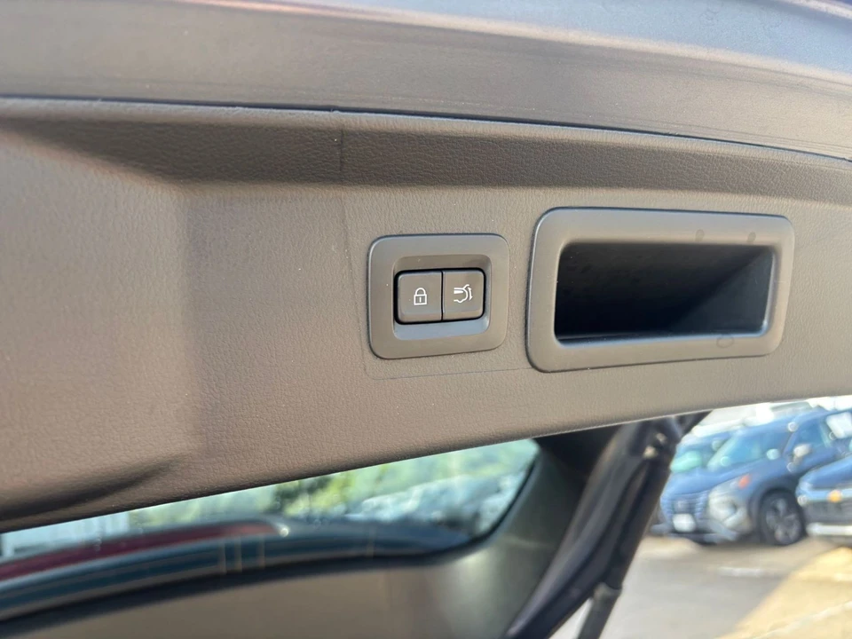 2026 Mazda CX-50 - Image 25 of 31