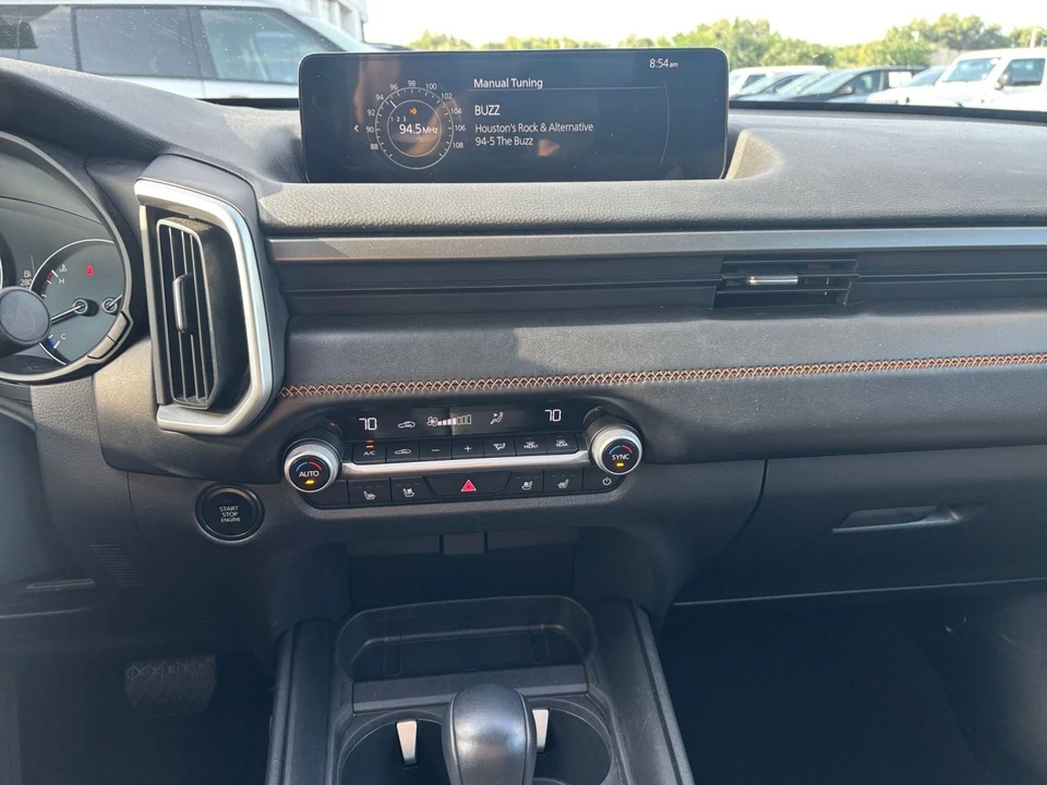 2026 Mazda CX-50 - Image 19 of 31