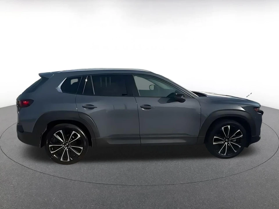 2026 Mazda CX-50 - Image 18 of 31