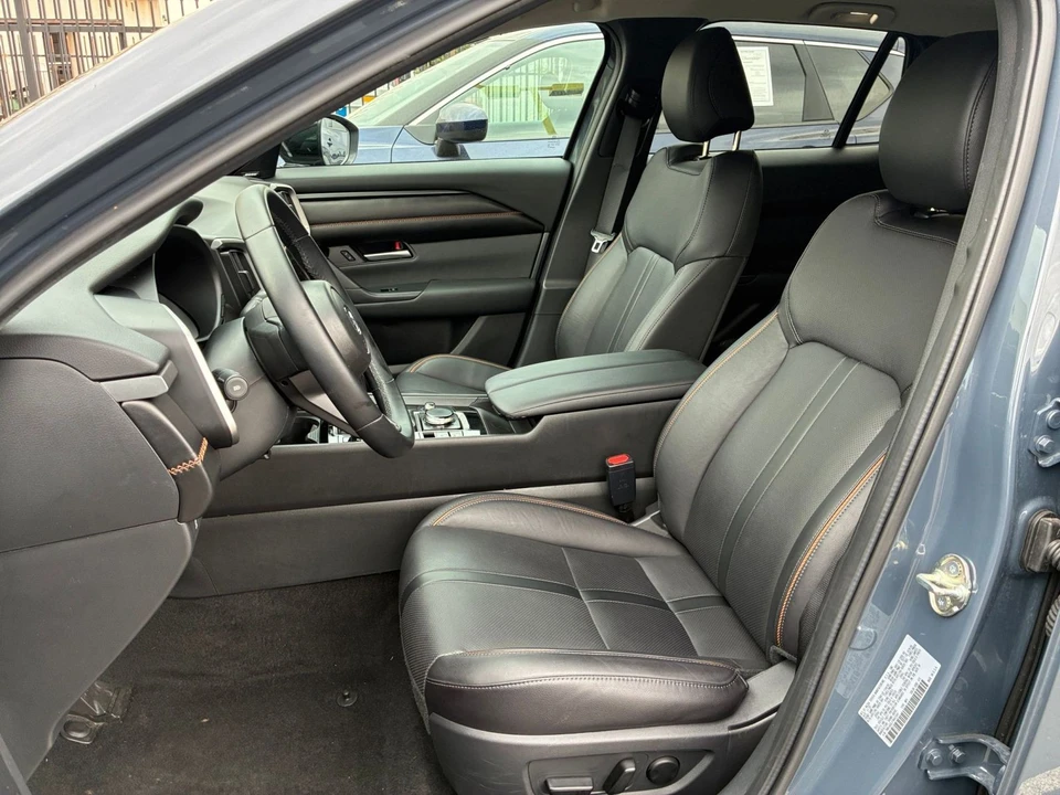 2026 Mazda CX-50 - Image 29 of 31