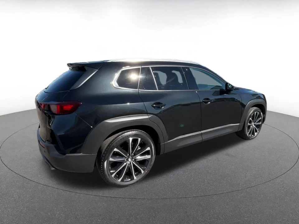 2026 Mazda CX-50 - Image 16 of 31
