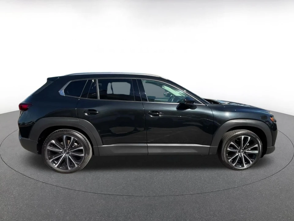 2026 Mazda CX-50 - Image 17 of 31
