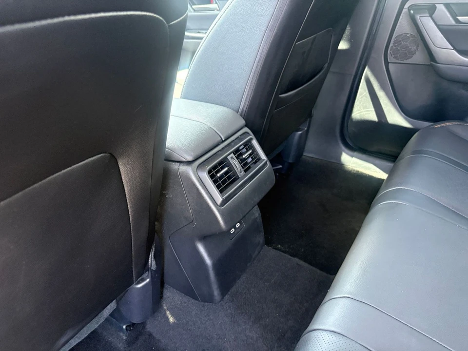 2026 Mazda CX-50 - Image 27 of 31