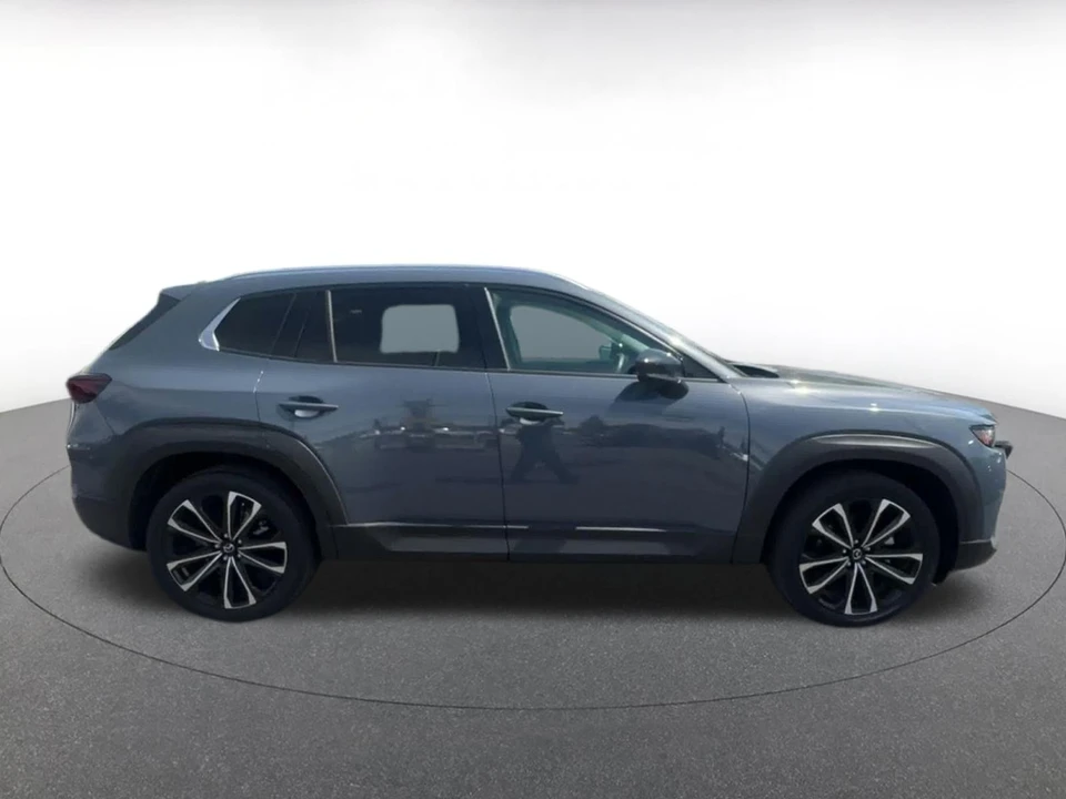 2026 Mazda CX-50 - Image 18 of 31