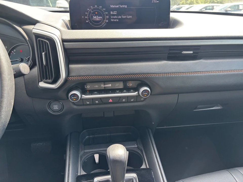 2026 Mazda CX-50 - Image 18 of 31