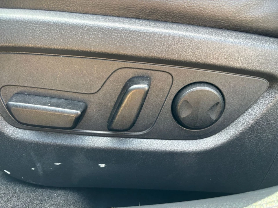 2026 Mazda CX-50 - Image 23 of 31