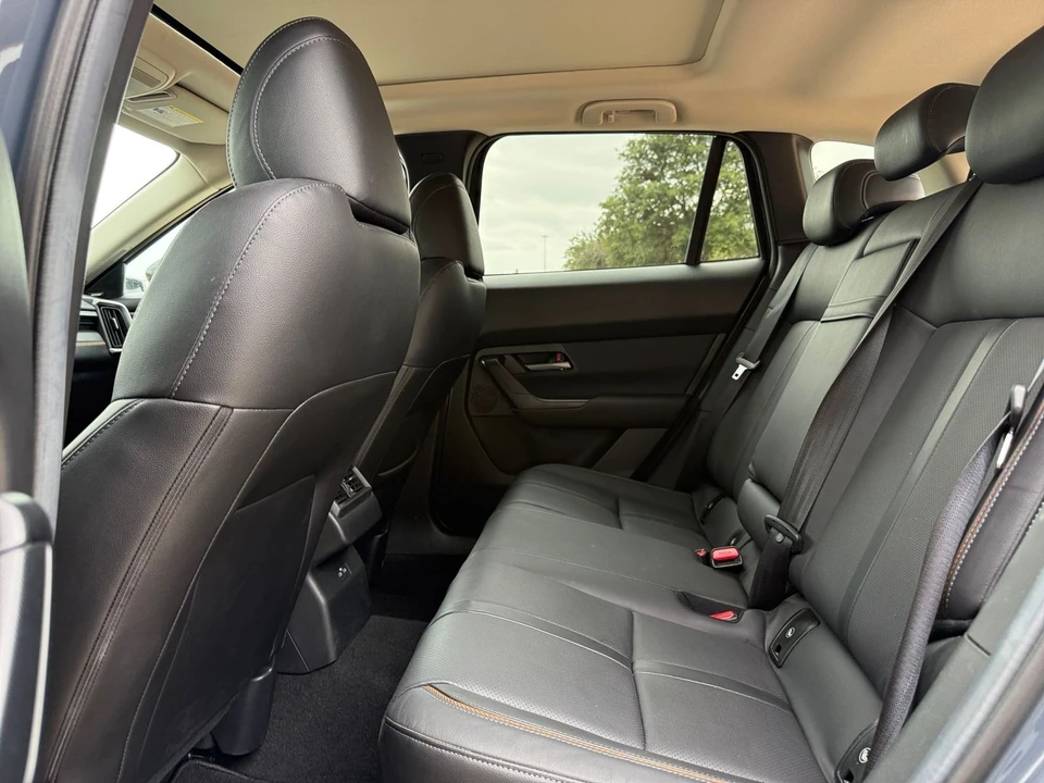 2026 Mazda CX-50 - Image 29 of 31