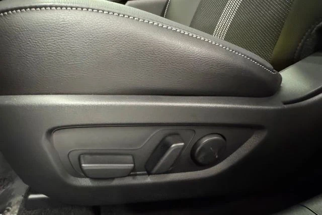 2026 Mazda CX-50 - Image 17 of 21