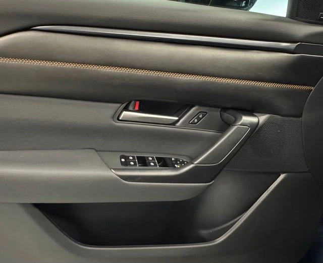 2026 Mazda CX-50 - Image 17 of 22