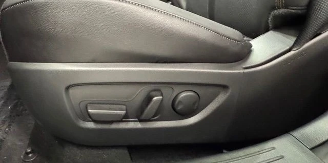 2026 Mazda CX-50 - Image 19 of 22