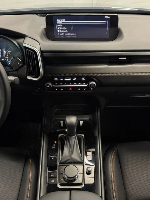 2026 Mazda CX-50 - Image 14 of 23