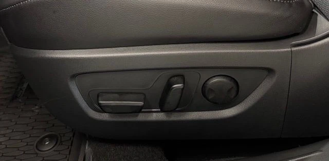2026 Mazda CX-50 - Image 19 of 23