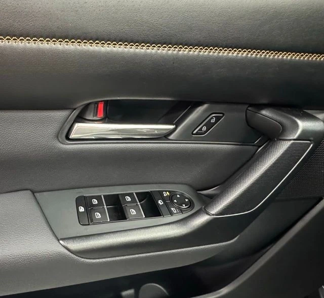 2026 Mazda CX-50 - Image 17 of 22