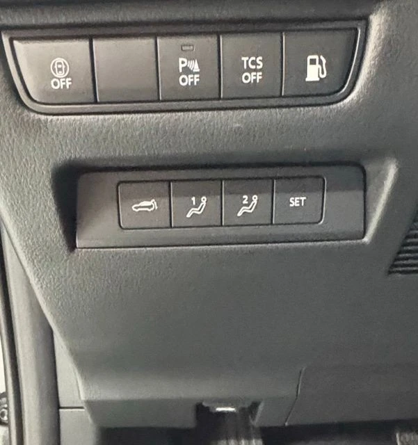 2026 Mazda CX-50 - Image 19 of 22