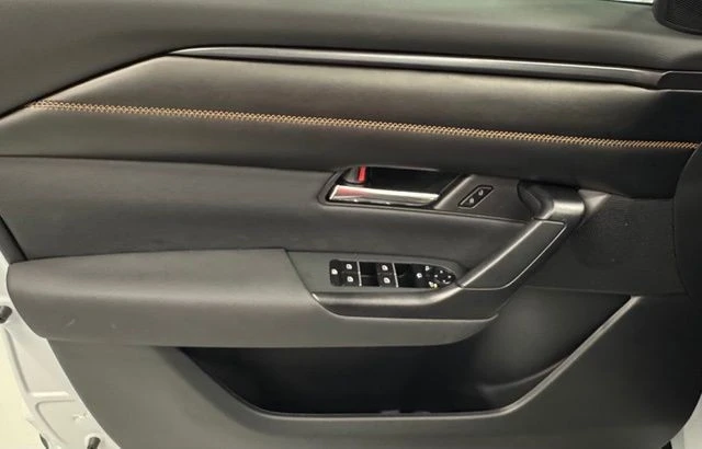 2026 Mazda CX-50 - Image 17 of 22