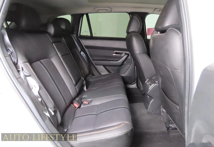 2026 Mazda CX-50 - Image 27 of 31