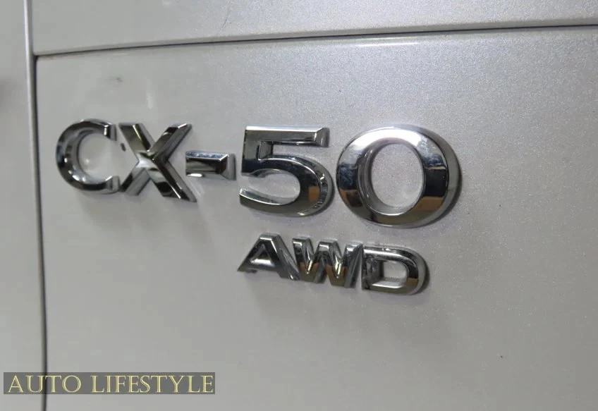 2026 Mazda CX-50 - Image 16 of 31