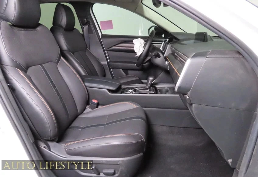 2026 Mazda CX-50 - Image 22 of 31