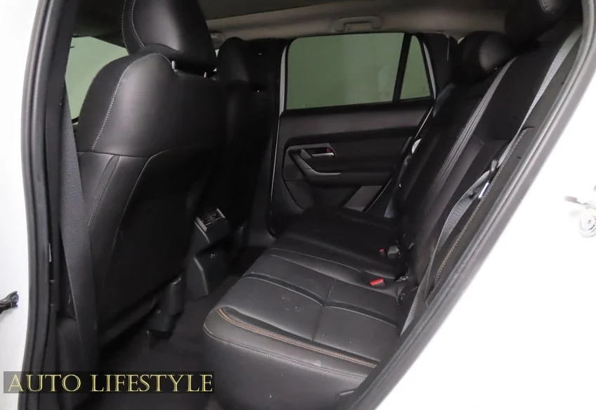 2026 Mazda CX-50 - Image 25 of 31