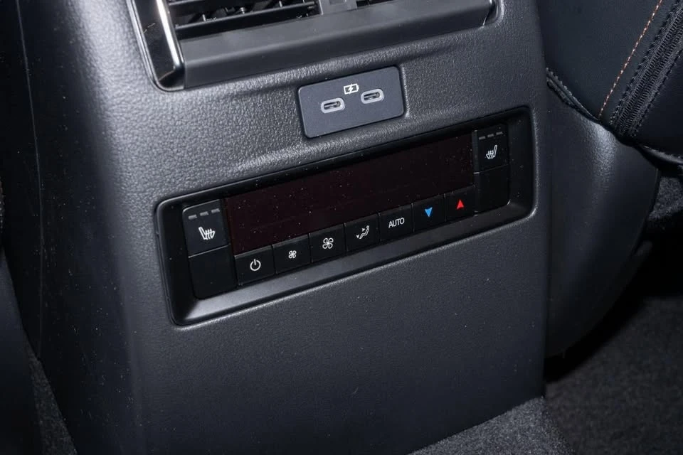 2026 Mazda CX-90 - Image 19 of 20