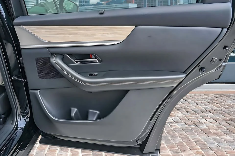 2026 Mazda CX-90 - Image 16 of 20
