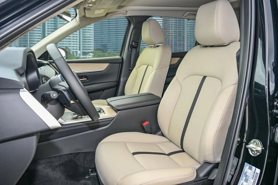 2026 Mazda CX-90 - Image 6 of 20