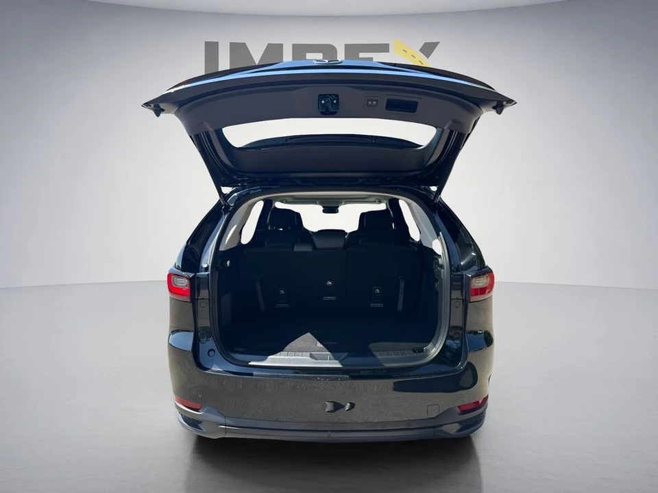 2026 Mazda CX-90 - Image 13 of 31