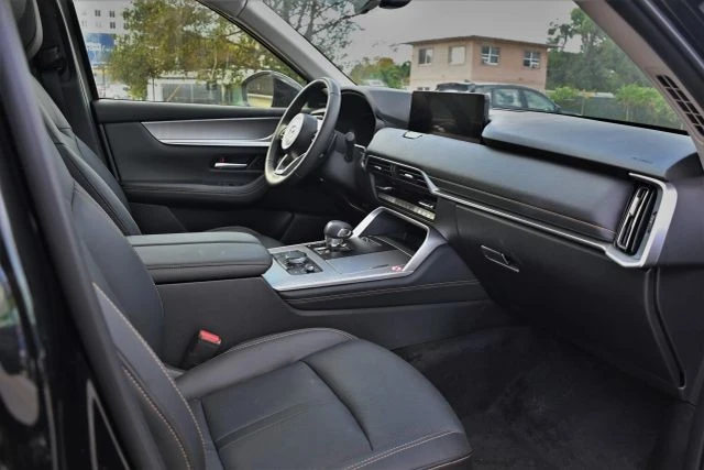 2026 Mazda CX-90 - Image 17 of 21