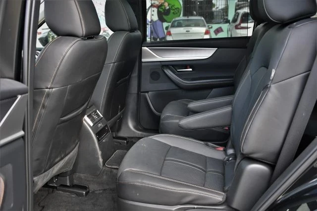 2026 Mazda CX-90 - Image 18 of 21