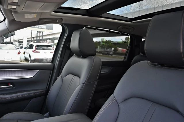 2026 Mazda CX-90 - Image 10 of 21