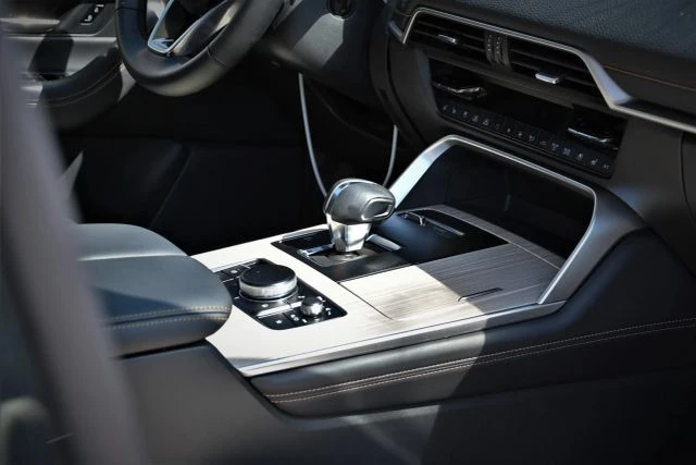 2026 Mazda CX-90 - Image 14 of 31