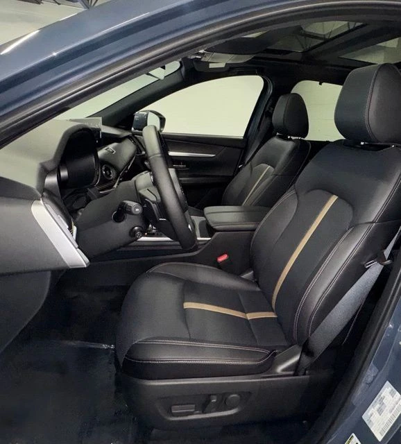 2026 Mazda CX-90 - Image 18 of 27