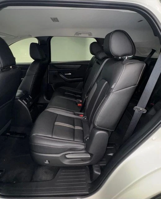 2026 Mazda CX-90 - Image 13 of 24