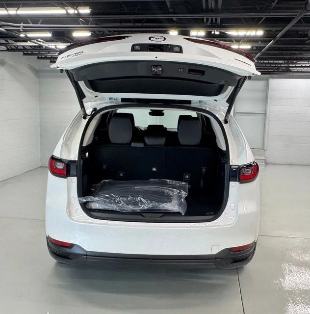 2026 Mazda CX-90 - Image 10 of 24