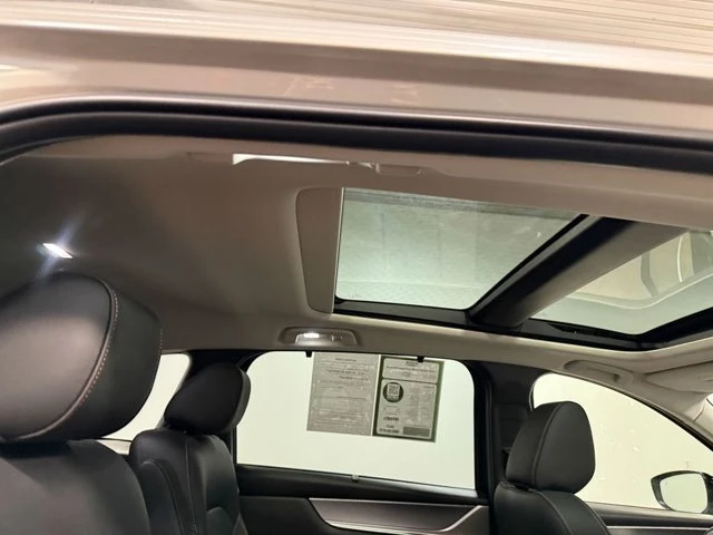 2026 Mazda CX-90 - Image 16 of 20