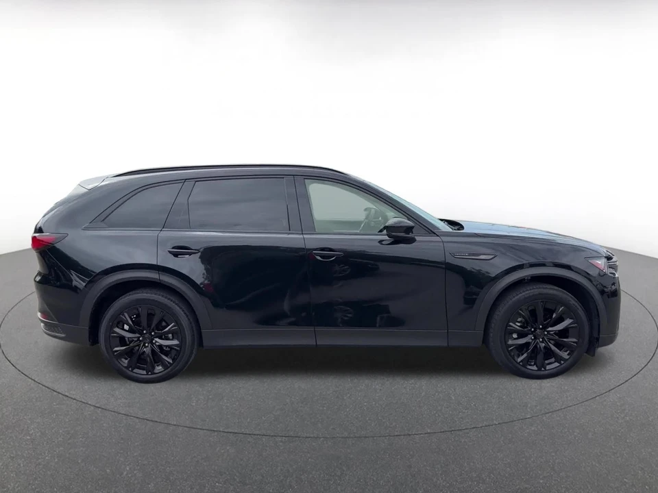 2026 Mazda CX-90 - Image 17 of 31