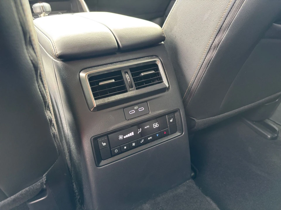 2026 Mazda CX-90 - Image 27 of 31