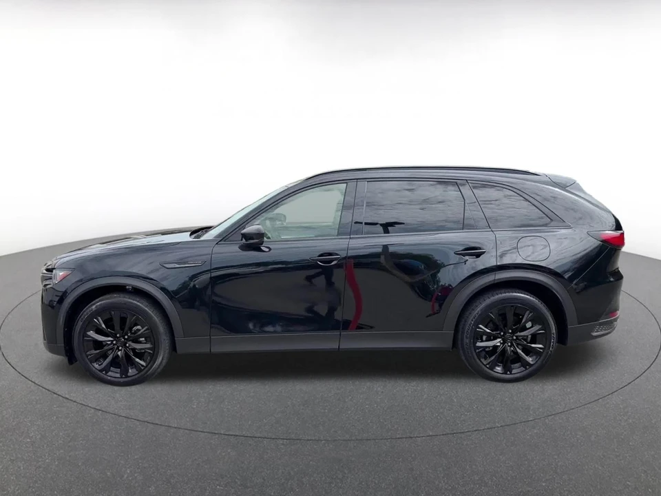 2026 Mazda CX-90 - Image 8 of 31