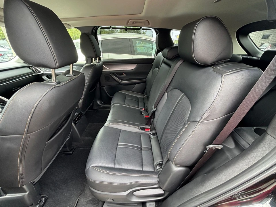 2026 Mazda CX-90 - Image 29 of 31