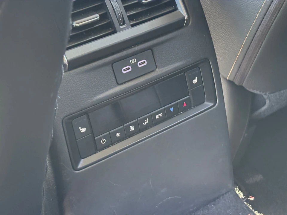 2026 Mazda CX-90 - Image 27 of 31